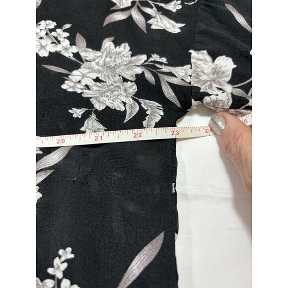 Spiritual Gangster Kimono Overpiece Duster Robe Black White Floral OS Pockets - Picture 7 of 12
